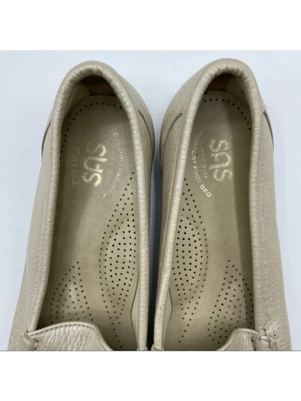 SAS Simplify Loafers Gold Lusso Leather Comfort Slip On 7.5 Narrow